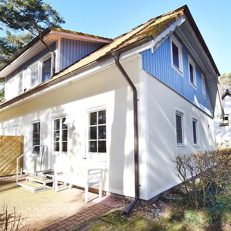 Am Darsswald Haus 2 1 別荘